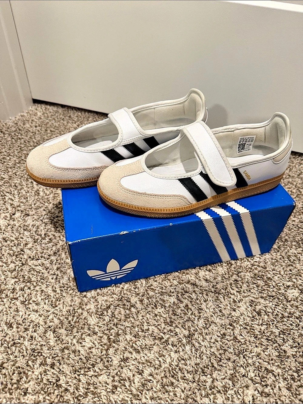 adidas Taekwondo Sneakers White & Brown Like New